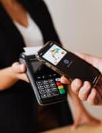 Imagen de Para qué sirve el NFC en un celular y por qué cada vez pesa más en la decisión